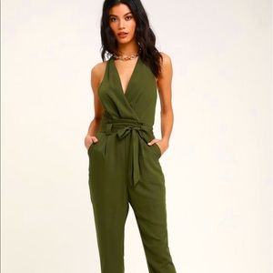 LuLus Olive Green jumper. NWT